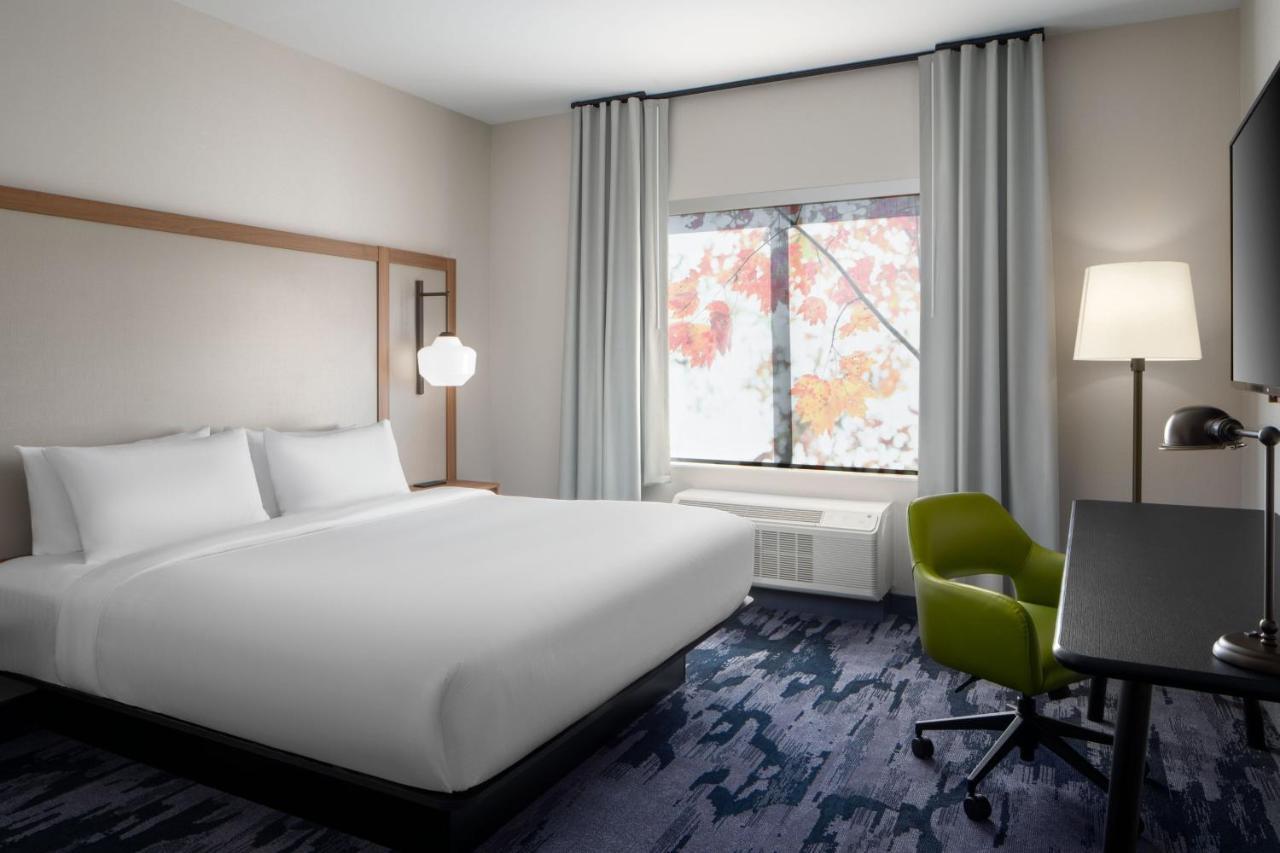 Fairfield By Marriott Inn & Suites Whitsett Greensboro East Esterno foto